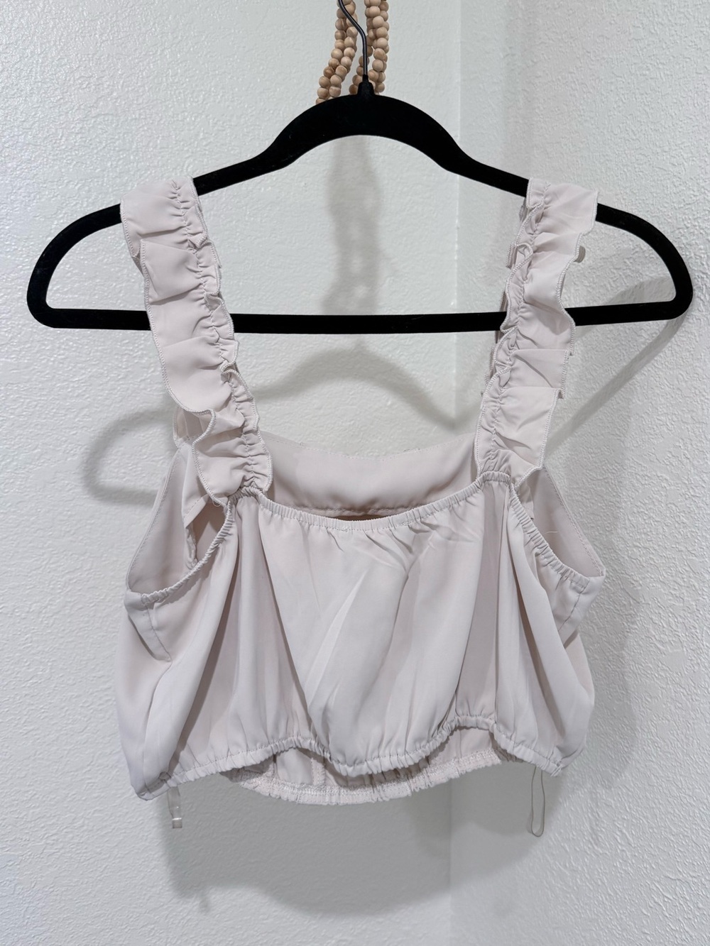 Listicle Ruffle Crop Top - Picture 6 of 7